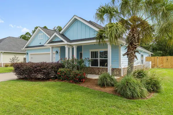 844 Whispering Creek AVE, Freeport, FL 32439