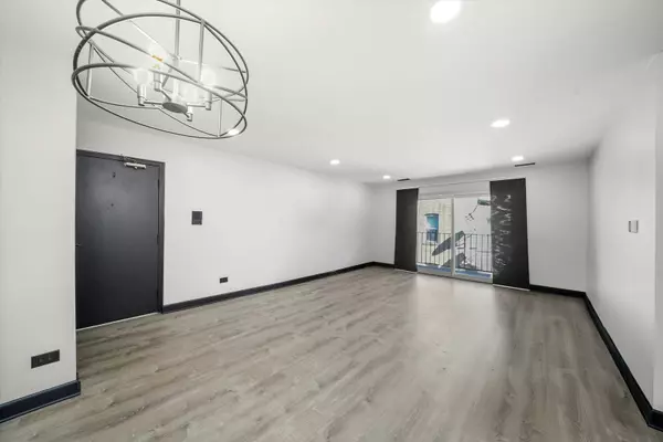 2615 W FOSTER Avenue #201, Chicago, IL 60625