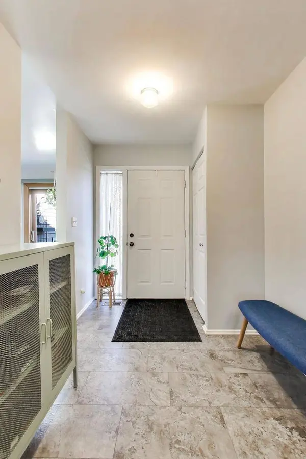 181 W Fabish Drive, Buffalo Grove, IL 60089