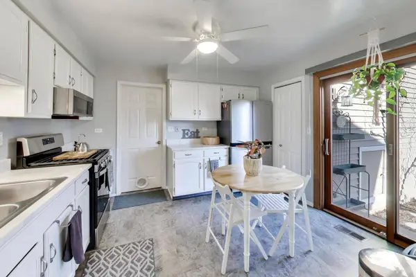 181 W Fabish Drive, Buffalo Grove, IL 60089