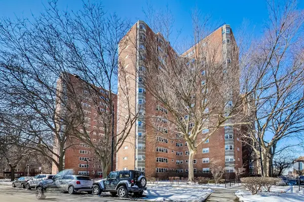 4980 N Marine Drive #831, Chicago, IL 60640