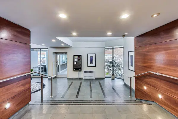 4980 N Marine Drive #831, Chicago, IL 60640