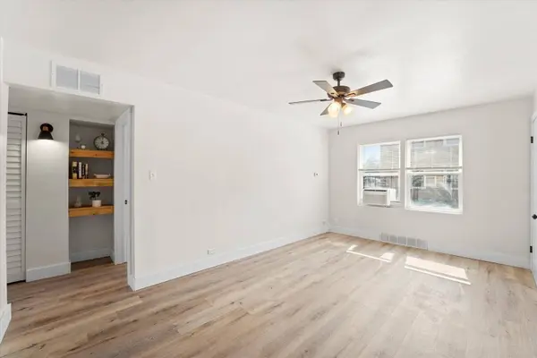 7411 N Wolcott AVE #1E, Chicago, IL 60626