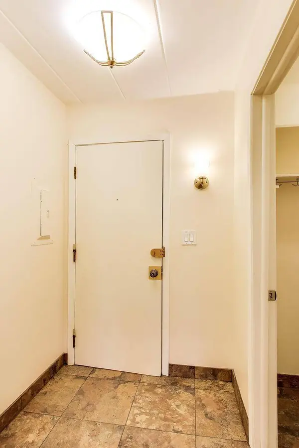4240 N Keystone AVE #3E, Chicago, IL 60641
