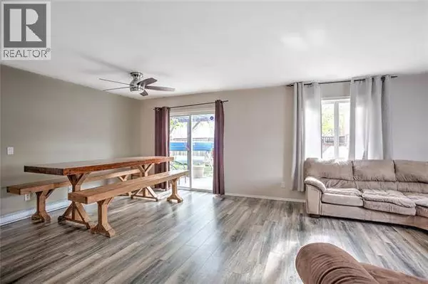 331-351 Phipps Crescent, Kelowna, BC V1V2T2