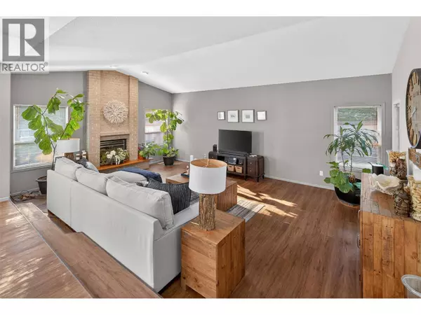 2330 Butt RD #407, West Kelowna, BC V4T2L3