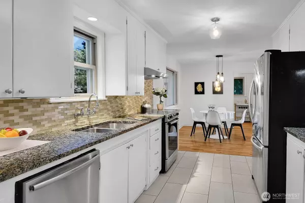 6710 Flora AVE S, Seattle, WA 98108