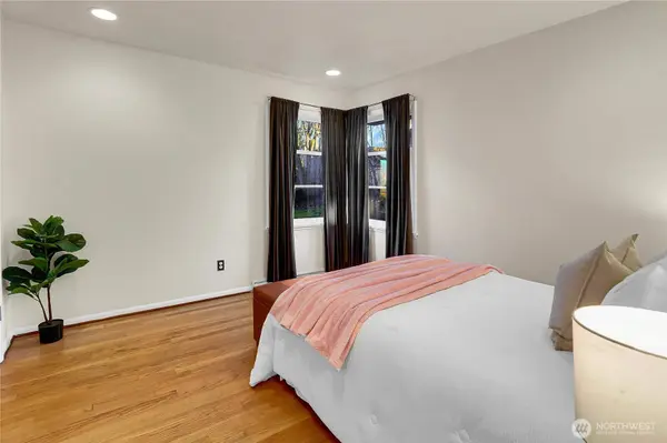 4209 S Lucile ST, Seattle, WA 98118