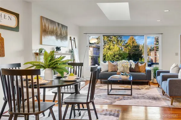 4209 S Lucile ST, Seattle, WA 98118