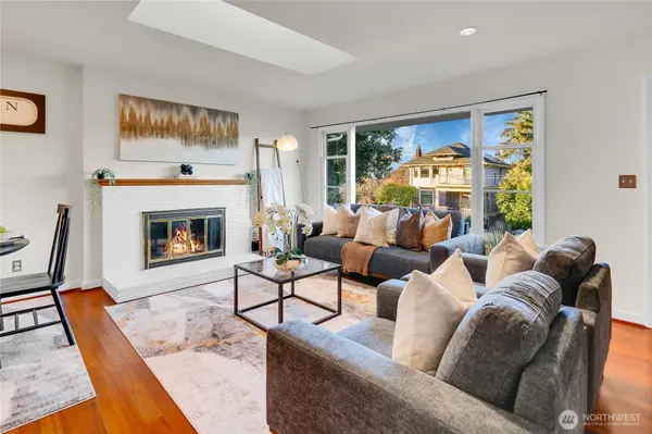 4209 S Lucile ST, Seattle, WA 98118