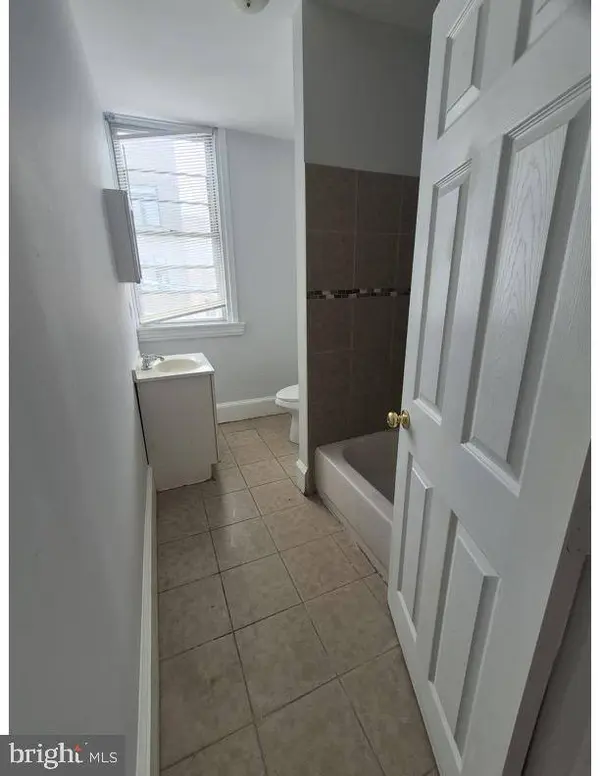 2645 W JEFFERSON ST, Philadelphia, PA 19121