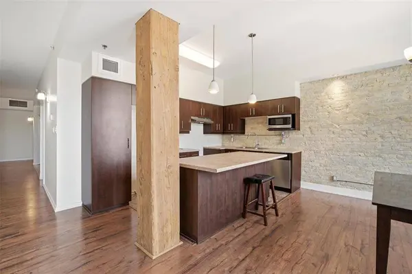 128 James AVE, Winnipeg, MB R3B 0N8
