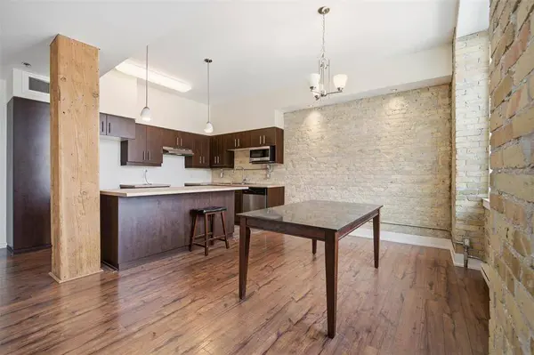 128 James AVE, Winnipeg, MB R3B 0N8
