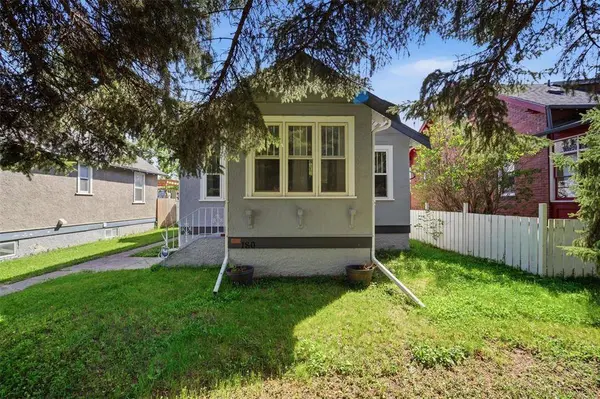 180 Rupertsland BLVD, Winnipeg, MB R2V 0E9