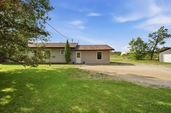 31130 35 RD, Mitchell, MB R5G 2M4