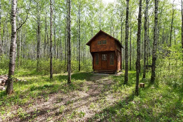 40125 48 RD North RD, St Genevieve, MB R5J 0A2