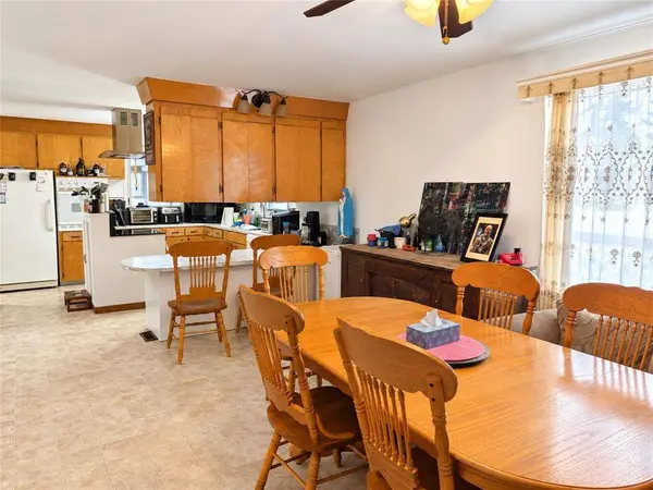 126 Main ST, Otterburne, MB R0A 1G0