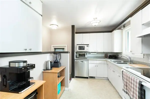 121 PTH 52 HWY, Mitchell, MB R5G 1H2
