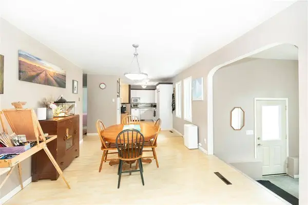 121 PTH 52 HWY, Mitchell, MB R5G 1H2