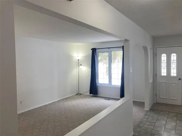 67 Barkman AVE, Steinbach, MB R5G 0V7