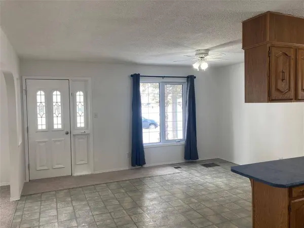 67 Barkman AVE, Steinbach, MB R5G 0V7