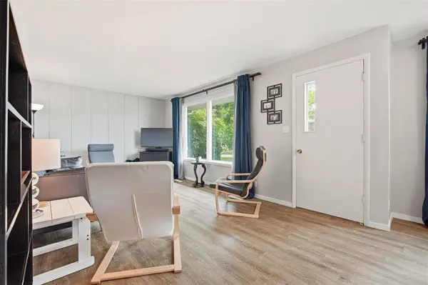 10 Brookdale CRES, Steinbach, MB R5G 0H3