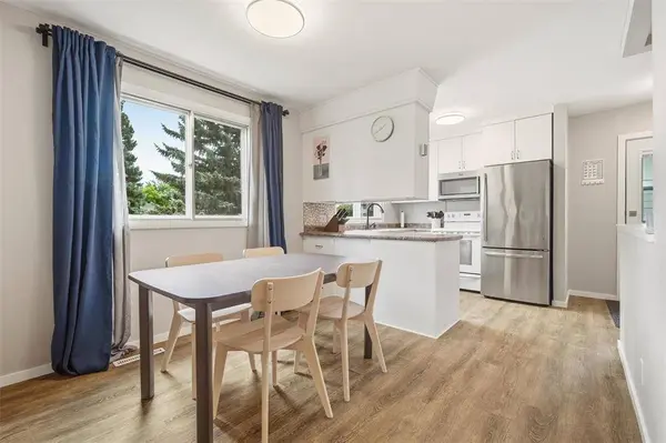 10 Brookdale CRES, Steinbach, MB R5G 0H3