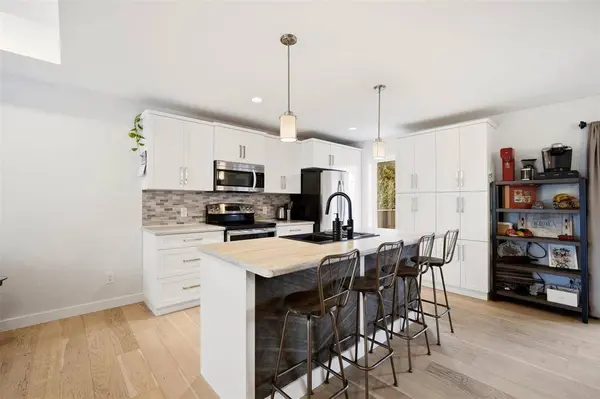 35 Norwood Bay, Mitchell, MB R5G 0Y7