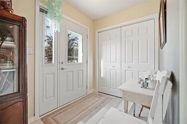 9 Walnut AVE, Mitchell, MB R5G 1J5