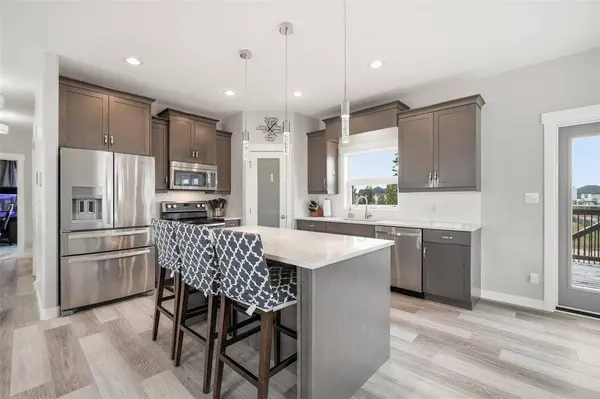 138 Saint Andrews WAY, Niverville, MB R0A 0A1