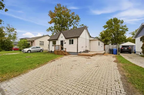 465 Golf BLVD, Winnipeg, MB R3K 1B9