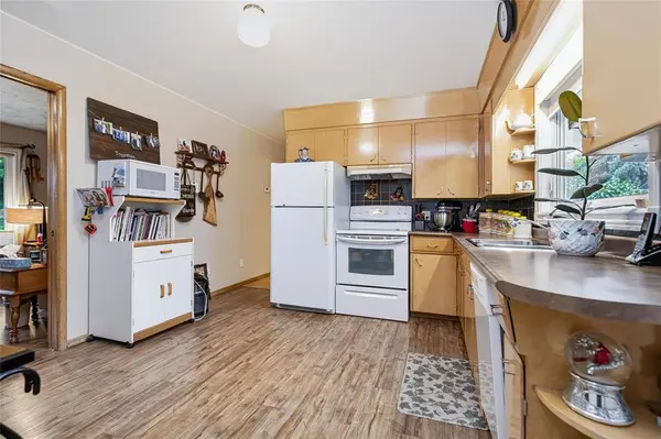 169 Barkman AVE, Steinbach, MB R5G 0V5