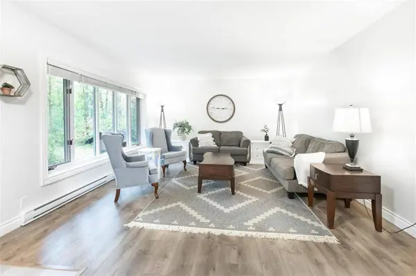 59 Kokomo DR, La Broquerie, MB R0A 0W1