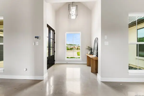 9843 Midsomer Place, San Antonio, TX 78255