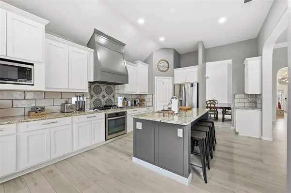 1801 Rim Rock Trail, Mansfield, TX 76063