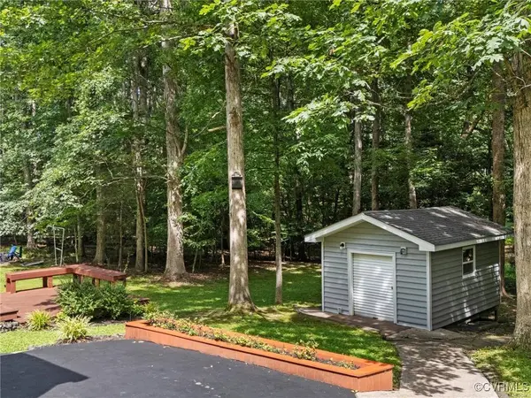 5319 Chestnut Bluff TER, Midlothian, VA 23112