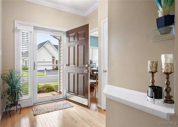 138 Carriage Point LN, Glen Allen, VA 23059