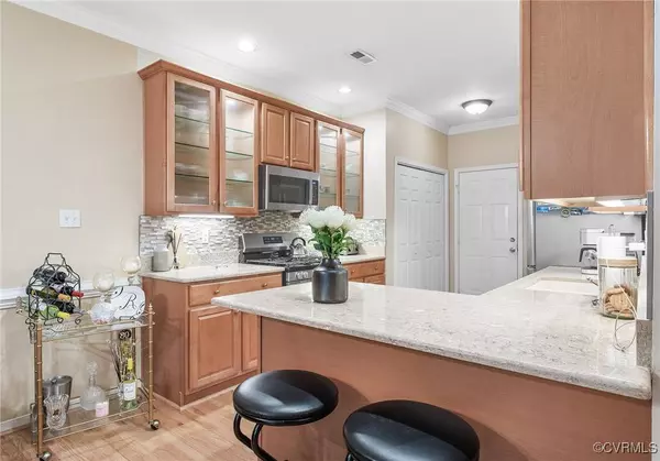 138 Carriage Point LN, Glen Allen, VA 23059