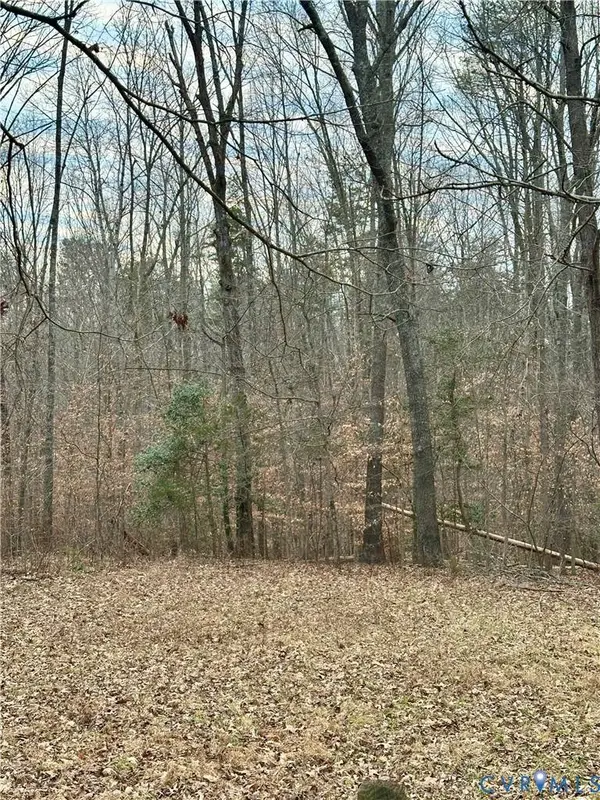 395 Holly Grove EST, Bumpass, VA 23024