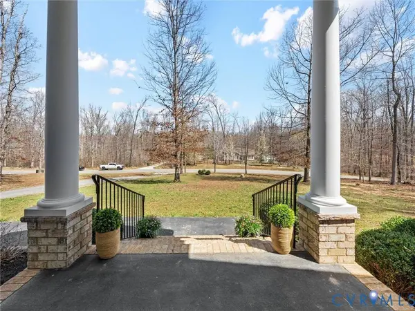 115 Summer LN, Louisa, VA 23093