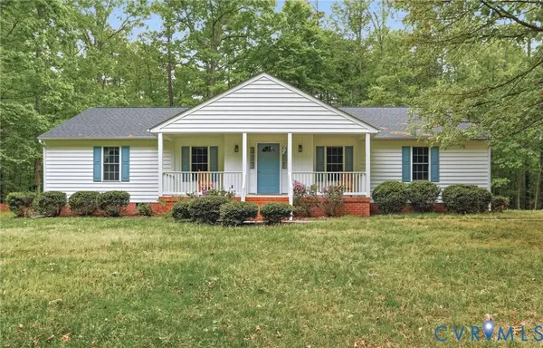 1570 Meade Point DR, Powhatan, VA 23139