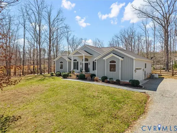 115 Summer LN, Louisa, VA 23093