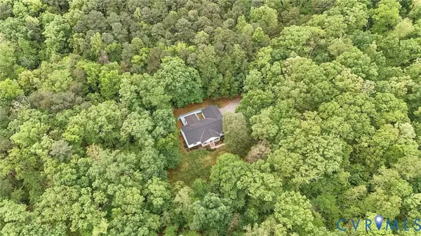 1570 Meade Point DR, Powhatan, VA 23139