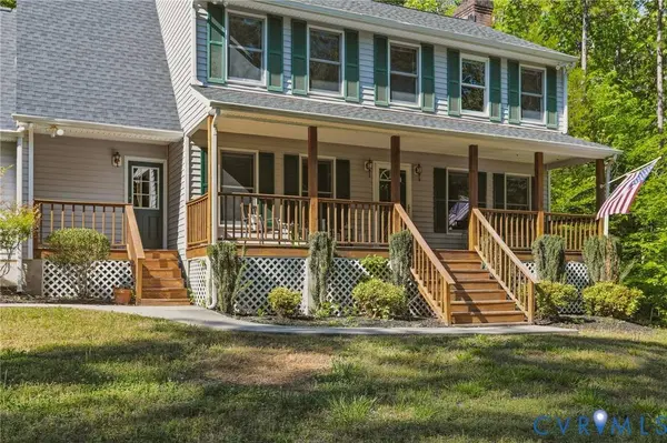 2593 Holly Grove DR, Bumpass, VA 23024
