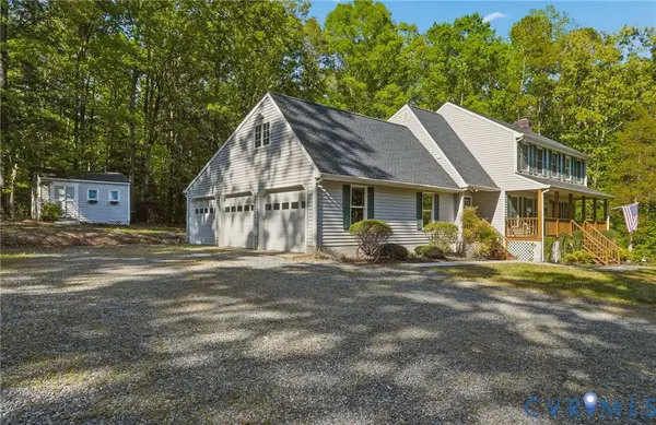 2593 Holly Grove DR, Bumpass, VA 23024