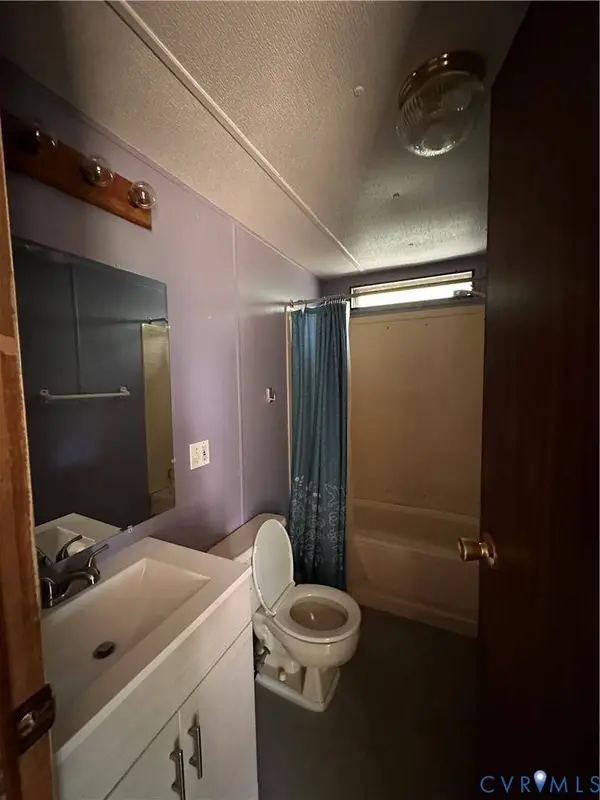 171 Holly Grove EST, Bumpass, VA 23024