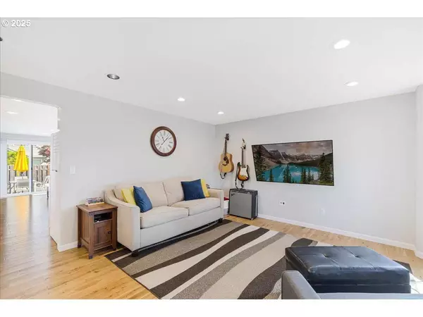 21613 SW LONGACRE ST, Beaverton, OR 97003