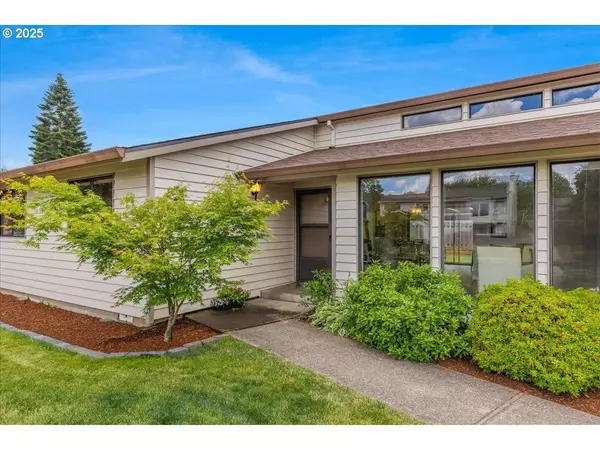 1725 SE COCHRAN DR, Gresham, OR 97080