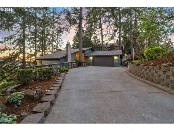 2412 TIPPERARY CT, West Linn, OR 97068