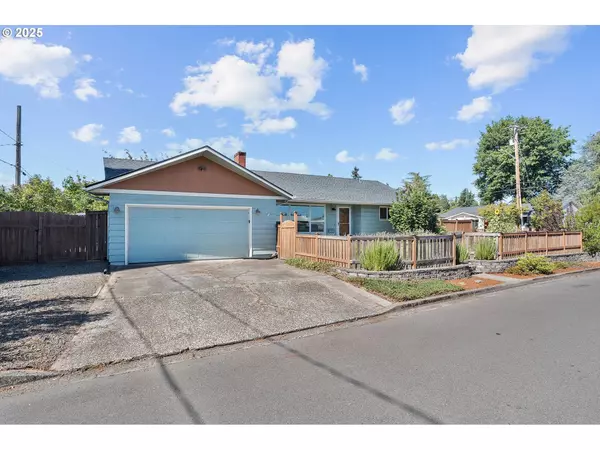 1649 NW ADAMS ST, Mc Minnville, OR 97128